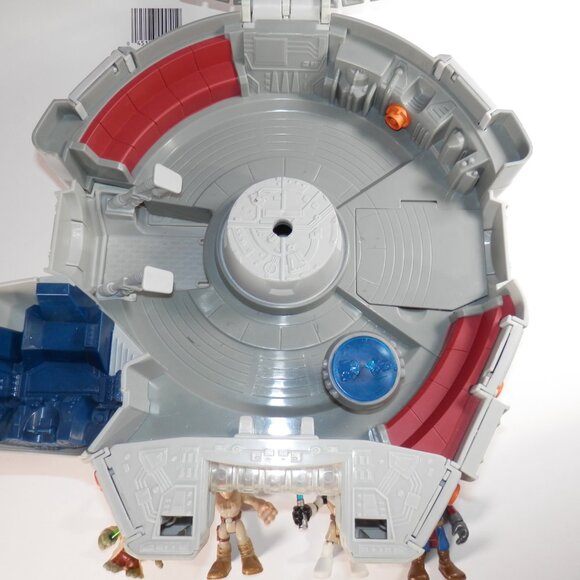 Playskool Star Wars Galactic Heroes Millennium Falcon 3" Action Figures Playset - Picture 2 of 10